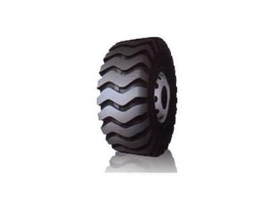 五大連池市輪胎供應(yīng)商優(yōu)選 行進輪胎與實心輪胎詳解