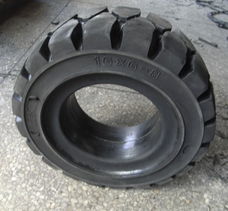 5.00-8實心輪胎高清大圖展示
